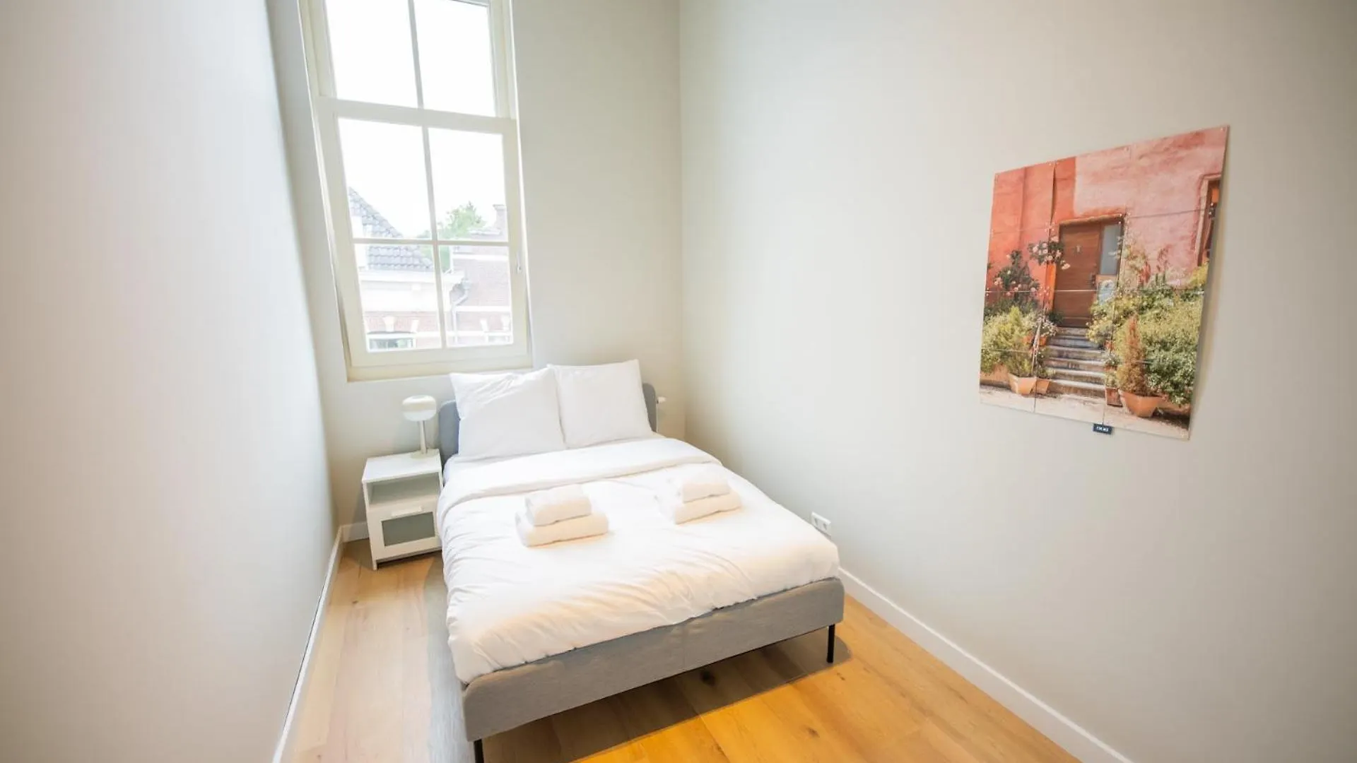 Breathtaking 3 Bedroom Apartment Pk6B Rotterdam 0*,